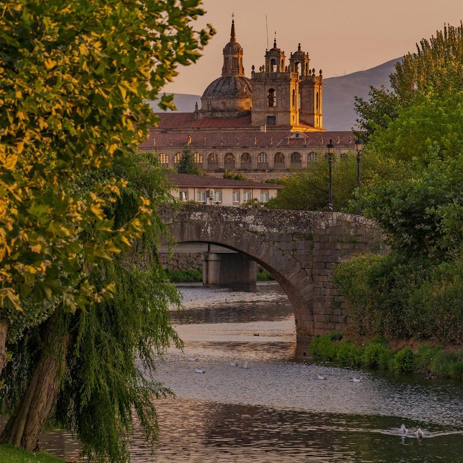 Morin Grey Casa En El Corazon De La Ribeira Sacra Βίλα Monforte De Lemos Εξωτερικό φωτογραφία